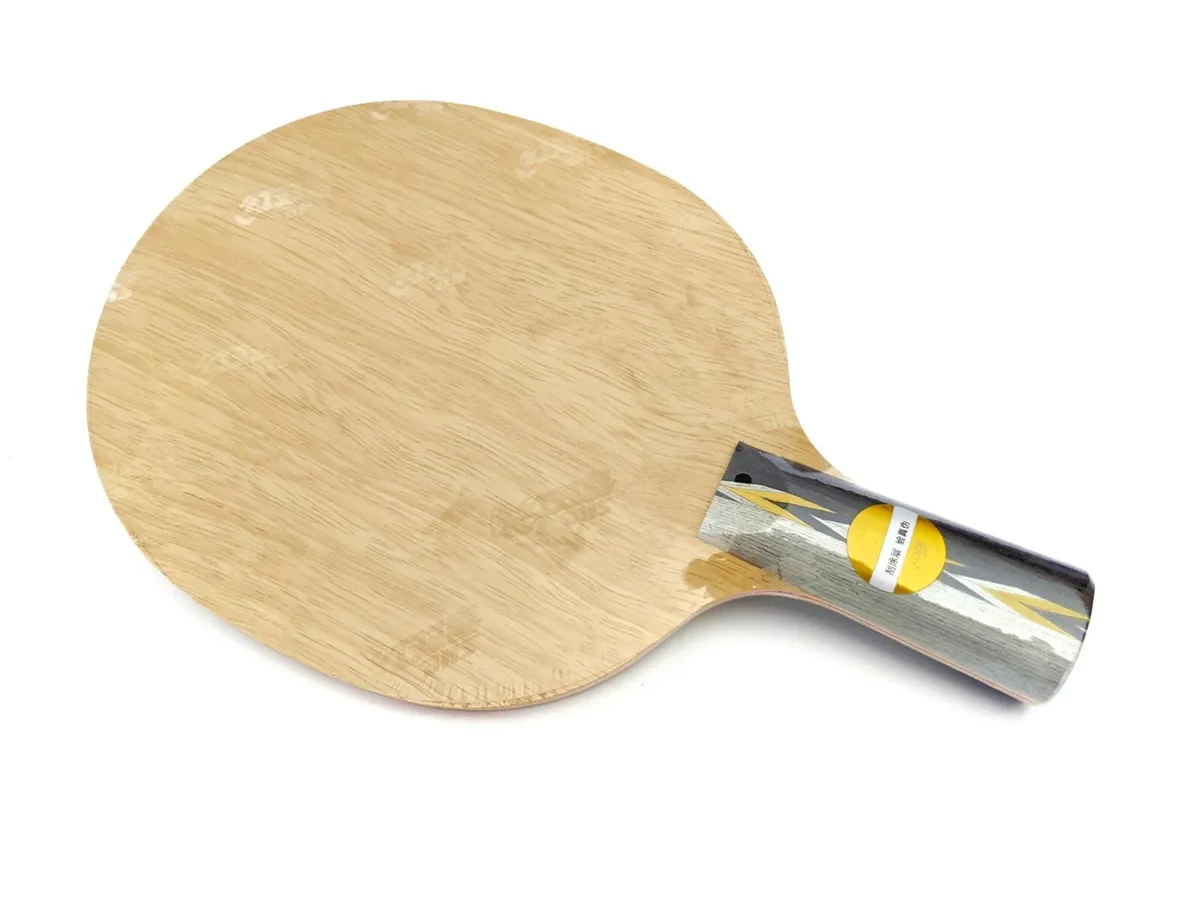 hold ping pong paddle